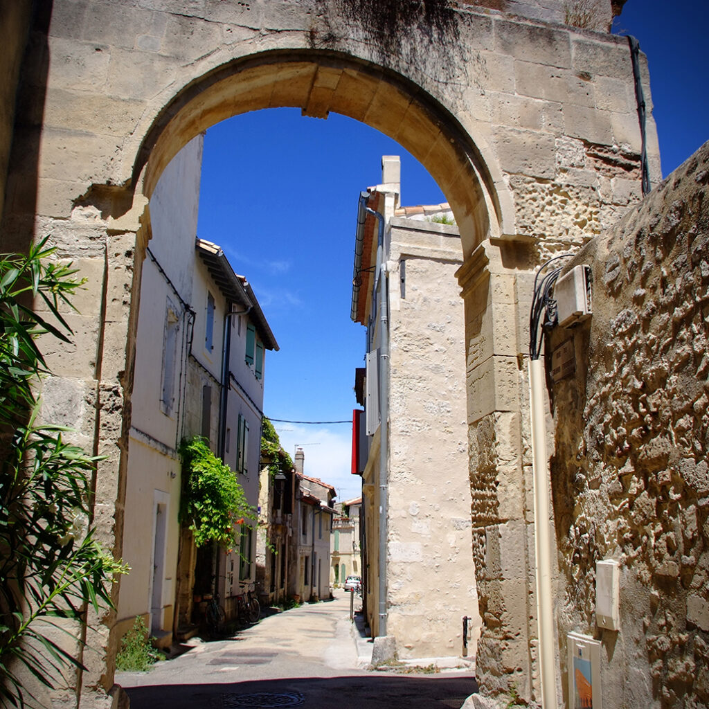 Photography Dreams | South of France photographs - Arles Gasse