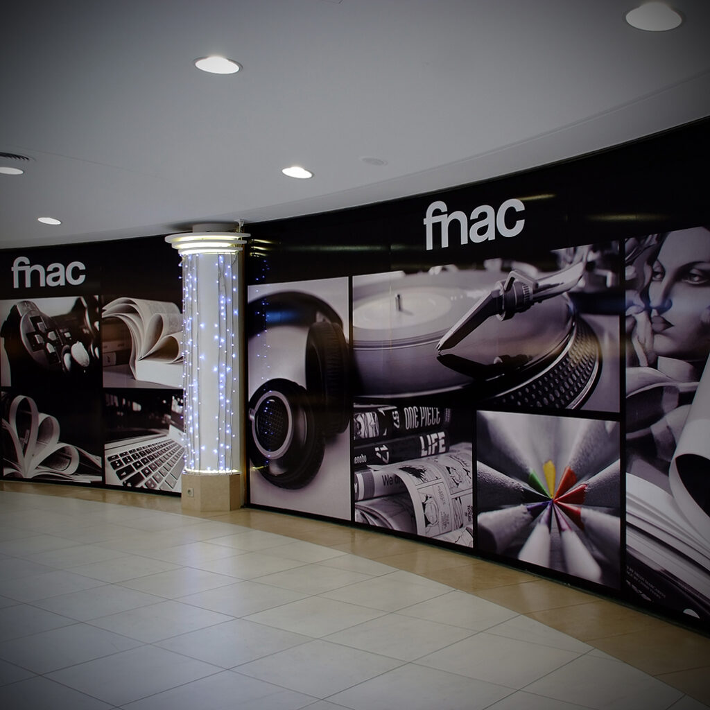 Photography Dreams | South of France photographs - Nimes Fnac