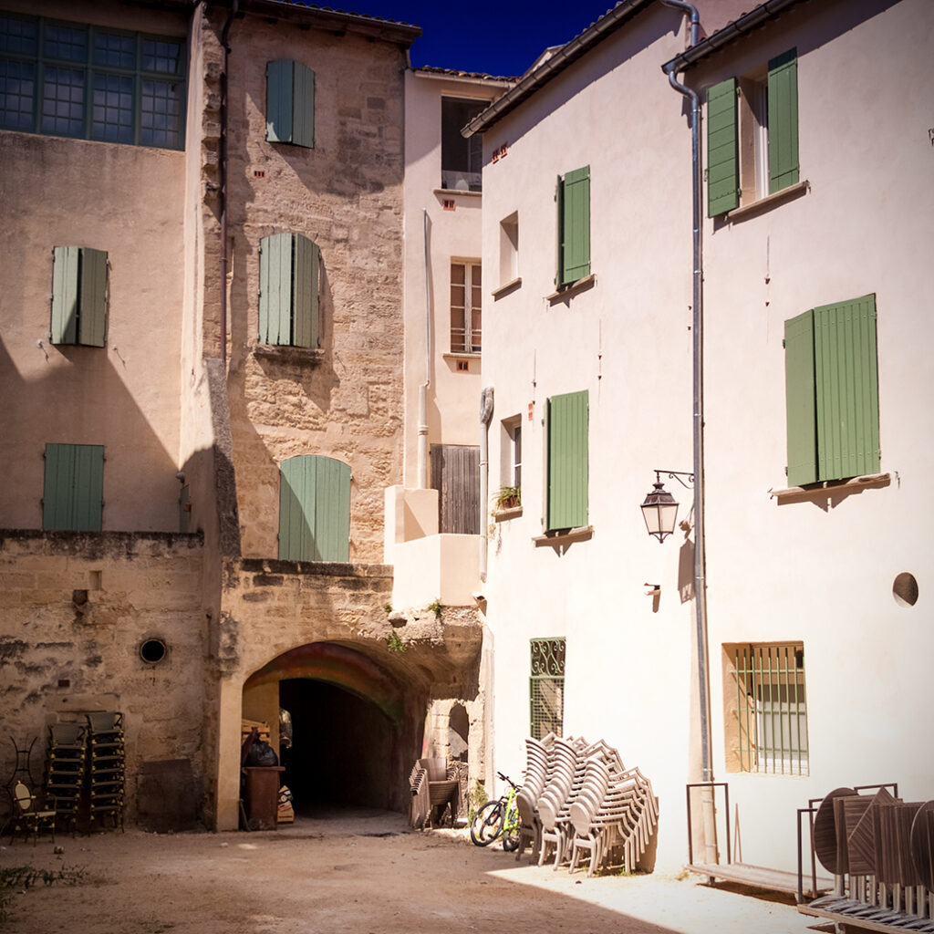 Photography Dreams | South of France photographs - Uzes Hinterhof